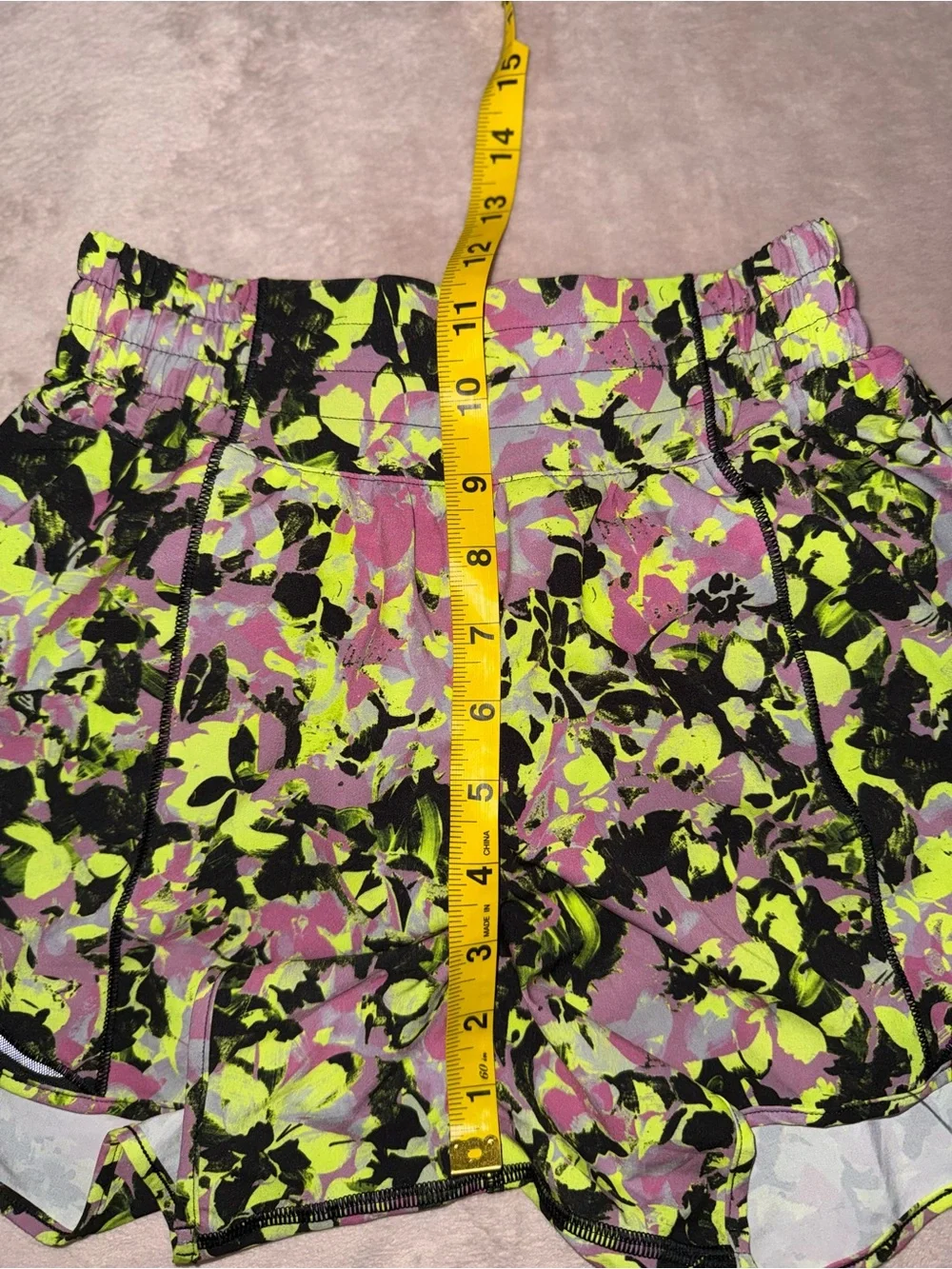 Lululemon multicolor short size 2